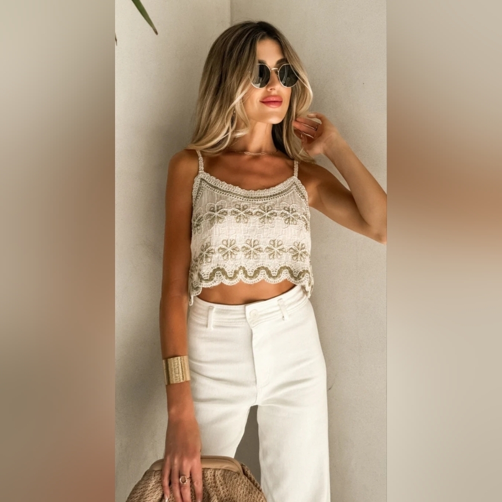 Boho embroidered floral design crop tank